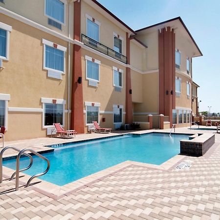 Super 8 by Wyndham Hidalgo at La Plaza Mall&Mcallen Airport Exterior foto