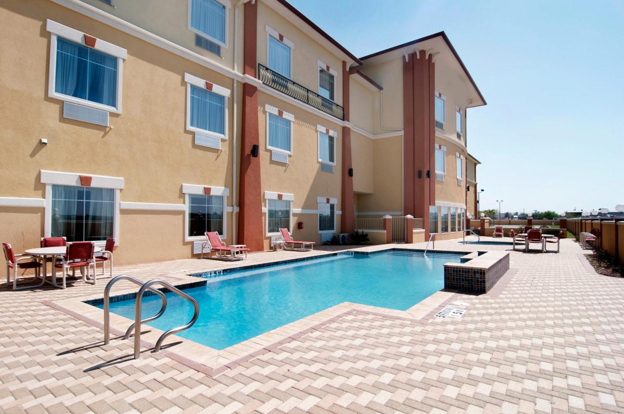 Super 8 by Wyndham Hidalgo at La Plaza Mall&Mcallen Airport Exterior foto