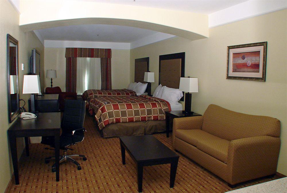 Super 8 by Wyndham Hidalgo at La Plaza Mall&Mcallen Airport Habitación foto