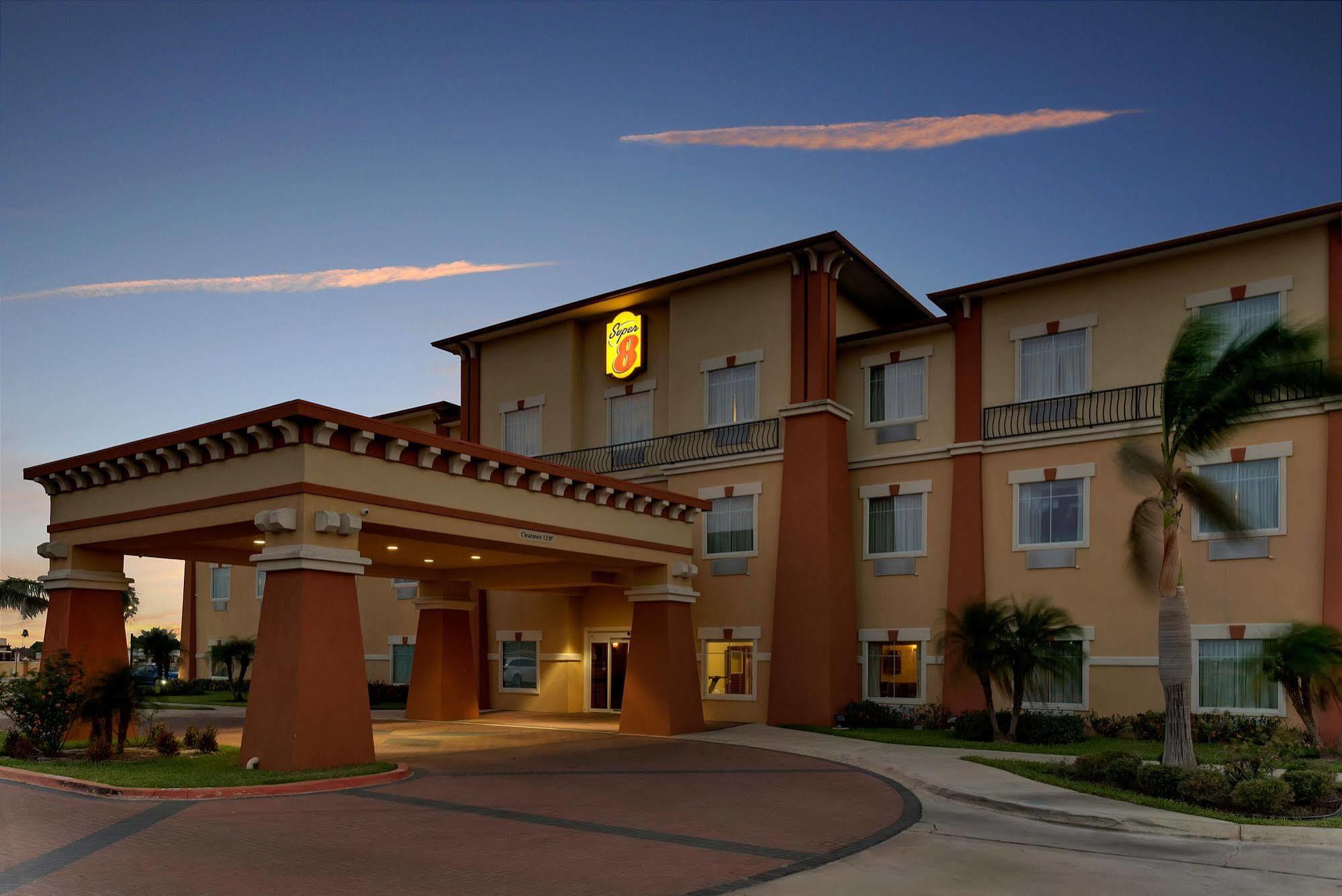 Super 8 by Wyndham Hidalgo at La Plaza Mall&Mcallen Airport Exterior foto