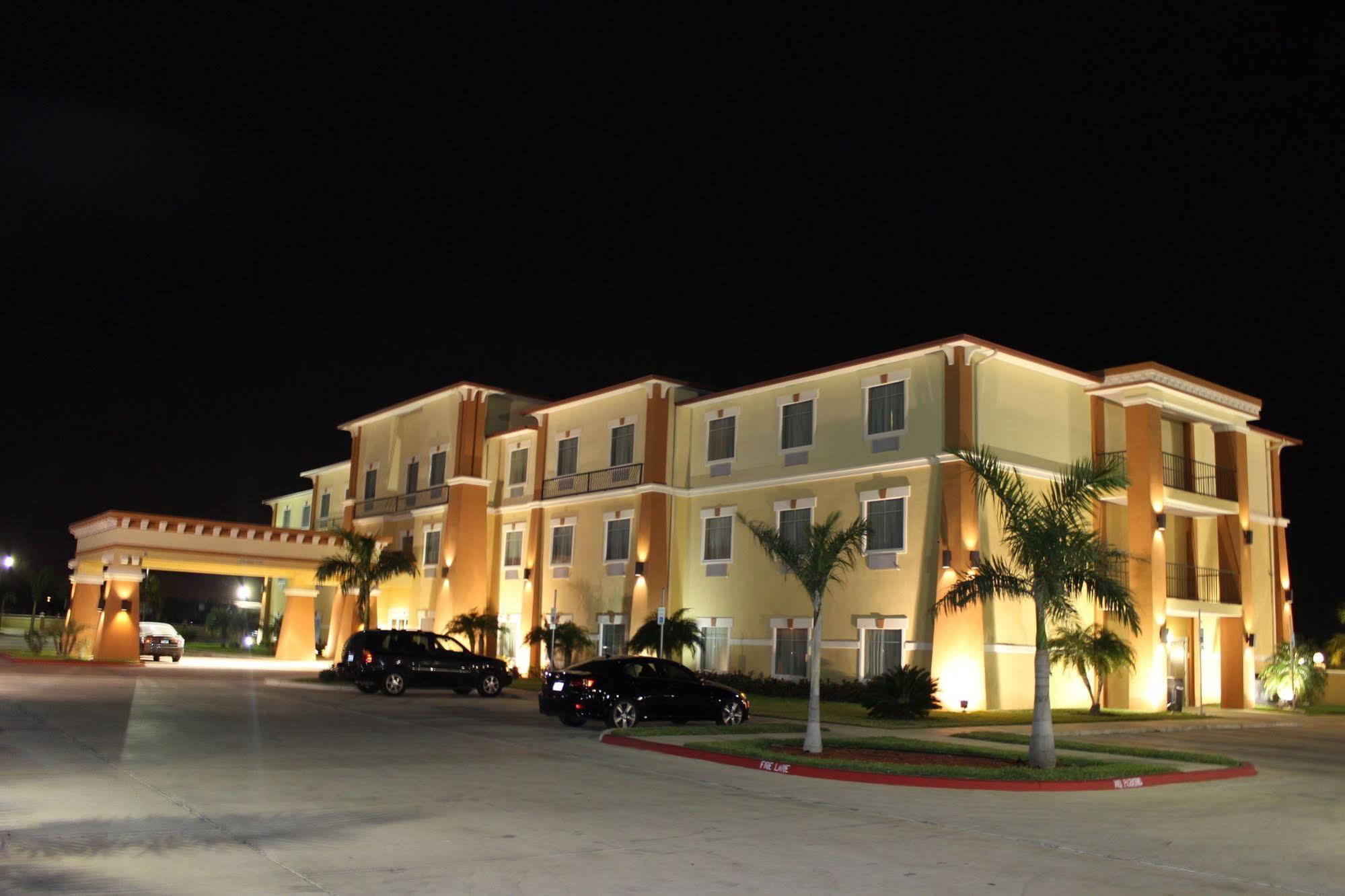 Super 8 by Wyndham Hidalgo at La Plaza Mall&Mcallen Airport Exterior foto