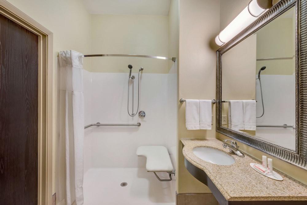 Super 8 by Wyndham Hidalgo at La Plaza Mall&Mcallen Airport Exterior foto